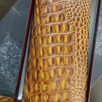 ست چرم کیف و کمربند با جعبه کاملا نو