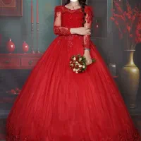 لباس مجلسی و حنابندون قرمز