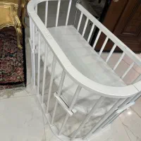 تخت کنار مادر ژیک