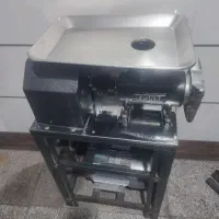 چرخ گوشت صنعتی برند شرکت فجر در حد آکبند