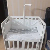 تخت کنارمادر نوزاد