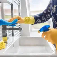 نظافتکار منزل