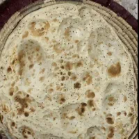 نان تنوری گرم وتازه