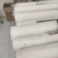 استخوانی زمینه رنگش سفید کاغذ دیواری