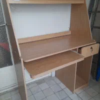 کتابخانه همراه با میز کامپیوتر بدون اشکال وایراد