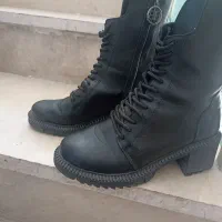 تعدادی کفش
