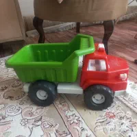 کامیون اسباب بازی