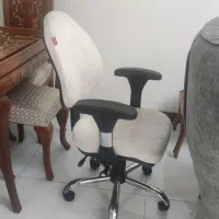 صندلی کامپیوتر و کار