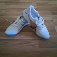کفش کتانی asics اصل اروپا
