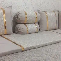 پشتی وکناره