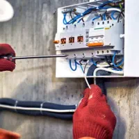 برقکار ساختمان،تعمیرات برق،نور پردازی،آیفون،پمپ آب