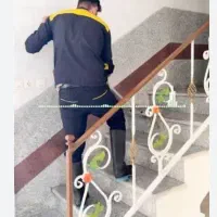 نظافت منزل و راه‌پله