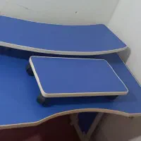 میز کامپیوتر (رایانه) در حد نو