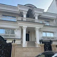 اجاره طبقه دوم از دوطبقه / خیابان تختی / ۱۸۰ متر