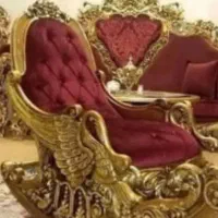 صندلی راک بسیار شکیل و آینه کنسول مدرن