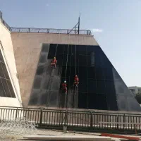 شستشو نما شیشه،نماشویی واترجت،واترسندبلاست آجر رنگ