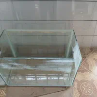 ظرف شیشه ای