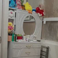 میزآرایشی آینه ریلی