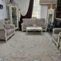 مبل هفت نفره با بوفه و ساعت و میز وعسلی