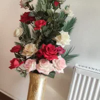 گلدان کنارسالنی