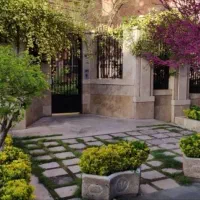 تاپ-لوکیشن-جردن-90متر-فول-بازسازی-حیاط-در-اختیار