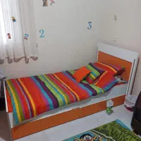 کمد، پاتختی، تخت کشودار همراه با تشک ۱۶۰، فرش ترک
