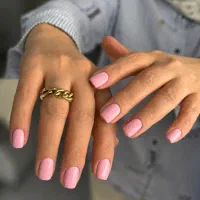 کاشت ناخن تخفیف ویژه تابستان به مدت محدود فقط(300)