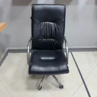 صندلی اداری چرخ دار و مدیریتی