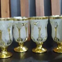 استکان پایه دار طرح برجسته۶عددی