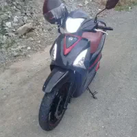 اس وای ام لاکی ۱۸۰ اسکوتر