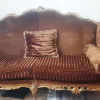 کاناپه سلطنتی