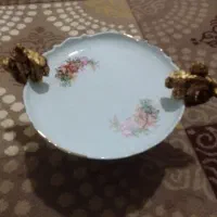 یک عدد شیرینی خوری  به فروش میرسد