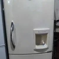 یخچال دو در سالم کار کرده