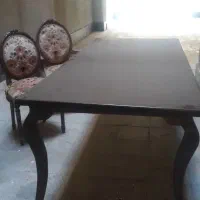 میز چوبی بزرگ