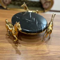 ظرف گرد سنگ و اسب