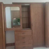 کمد و میز آرایش تمام چوب