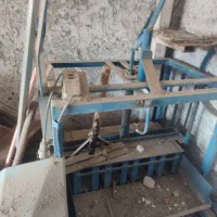 دستگاه بلوک زنی در حد نو چهار بلوک