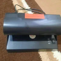 دستگاه تشخیص اسکناس