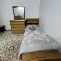 یک عدد تخت و دراور