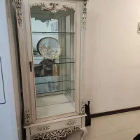 ویترین ۴ طبقه
