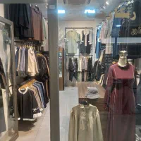 فروشنده خانم شیفت عصر