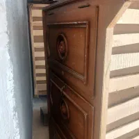 کمد شیش در چوبی در حد نو سالم