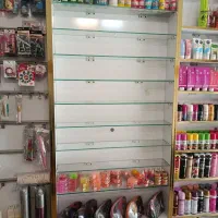 ویترین مغازه