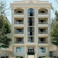آپارتمان/۸۵ متری/جنوبی/کم واحد