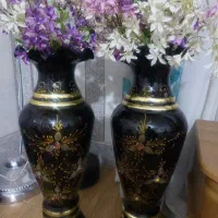 دوعدد گلدان شیشه ای با گل مصنوعی خارجی