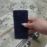 گوشی رو دوسال هست خریدم پولشو لازم دارم