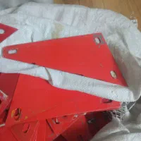 گونیا واسه زیر قفسه های فلزی مغازه هست