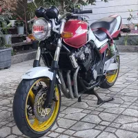 سی بی ۴۰۰مدل ۲۰۰۵