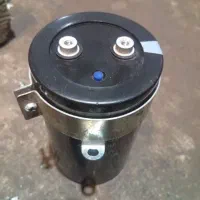 فروش 5 عدد خازن در حد نو نو نو  قیمت مناسب