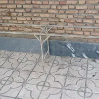 چهارپایه فلزی